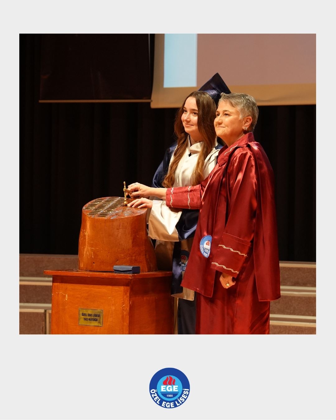 Özel Ege Lisesi 35. Dönem Kep Giyme ve Diploma Tör