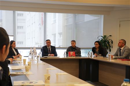 Kurucu Temsilcisi Yansı Eraslan'ın Salon Dersi