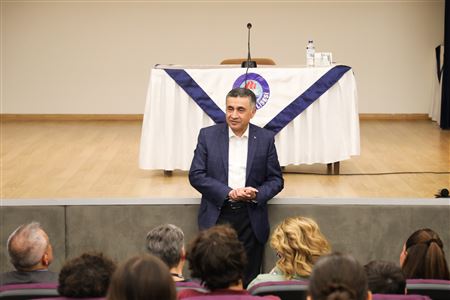 Özel Ege Kurucu Temsilcisi Yansı Eraslan 9. Sınıflar ile Buluştu